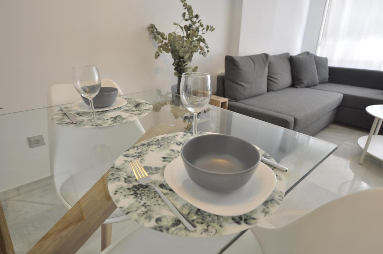 Luminoso Y Coqueto Apartamento Con Jardin Málaga Dış mekan fotoğraf
